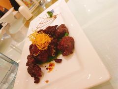 特色黑椒牛肉粒-粤麓轩餐厅(中信泰富广场店)