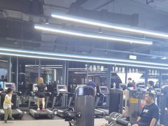 -超鹿运动(五四路恒力城店)