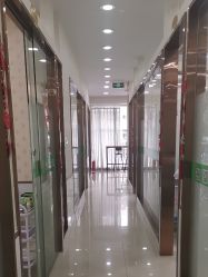 -苗医生专业祛痘·皮肤管理