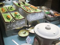 -唐拉雅秀酒店-西锦汇空中BBQ·思创餐厅