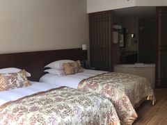 -天明山温泉大酒店