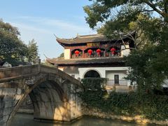 -汇龙潭