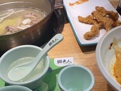 -椰夫人·养生椰子鸡(金沙洲永旺店)