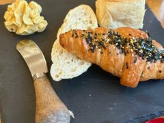 -Mark&Mars Restaurant