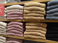 -优衣库(上海虹口龙之梦店)