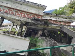 -四川汶川特大地震漩口中学遗址