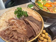 -毛肚向右·川渝毛肚王(经开永旺店)