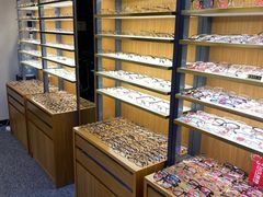 -优医视平价眼镜超市蔡司依视路折扣(小马厂店)