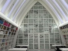 -钟书阁(松江泰晤士小镇店)