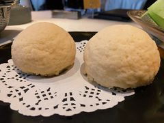 脆皮流沙包-皇朝会.经典传统粤菜(外滩店)