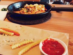 -必胜客(新中纬店)