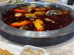 -忘情水鱼头·鲜鱼火锅(滨江中路店)