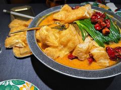 华府鱼头皇-華府(凯德晶萃店)