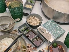 -喃喃椰·糟粕醋·椰子鸡火锅(七堡花园店)