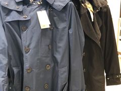 -马德里拉斯咯扎斯购物村