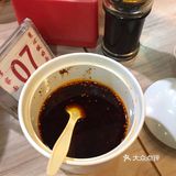 我有时候会晚上去吃面。主要特色面是宜宾的燃面系列