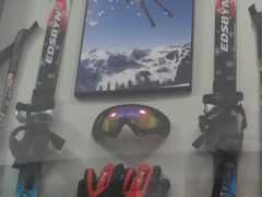 -乔波室内滑雪场