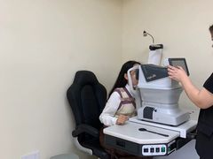 -潘多拉眼镜·蔡司依视路明月(潘家园店)