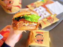 -麦当劳(莘松路芭比伦DT店)