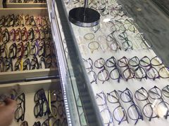 -潘多拉眼镜·蔡司依视路明月(潘家园店)