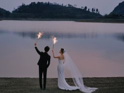 -AOROA·奥洛拉婚纱摄影·旅拍·礼服