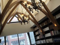 -钟书阁(松江泰晤士小镇店)