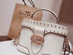 -COACH蔻驰(盛京奥特莱斯店)