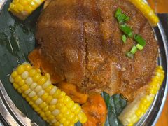 -老滇山寨•云南特色菜•地方菜•民族风情歌舞表演(金碧店)