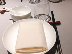 餐具摆设-屋里厢上海菜馆
