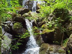 -藏龙百瀑风景区