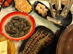 -鲜入围煮花胶鸡海鲜火锅