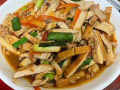 -芦茨金富饭庄·25年老字号·专做稻草鸡
