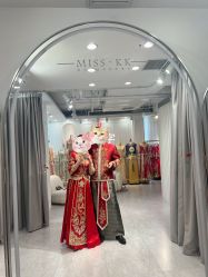-GRACE KELLY婚纱与礼服(北京店)
