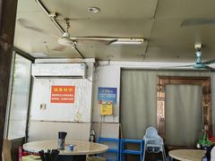 -华威达牛庄(黄埔大道西店)