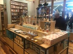 -猫的天空之城概念书店(印象城购物中心店)