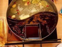 小鸳鸯锅底-野妹火锅(龙岗店)