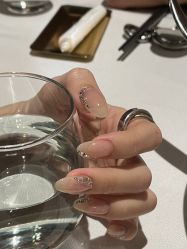 -LISSOM莉森 Nail ·美甲美睫原创定制店