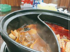 -陆记牛庄·碳锅龙虾烧烤(爱上花园店)