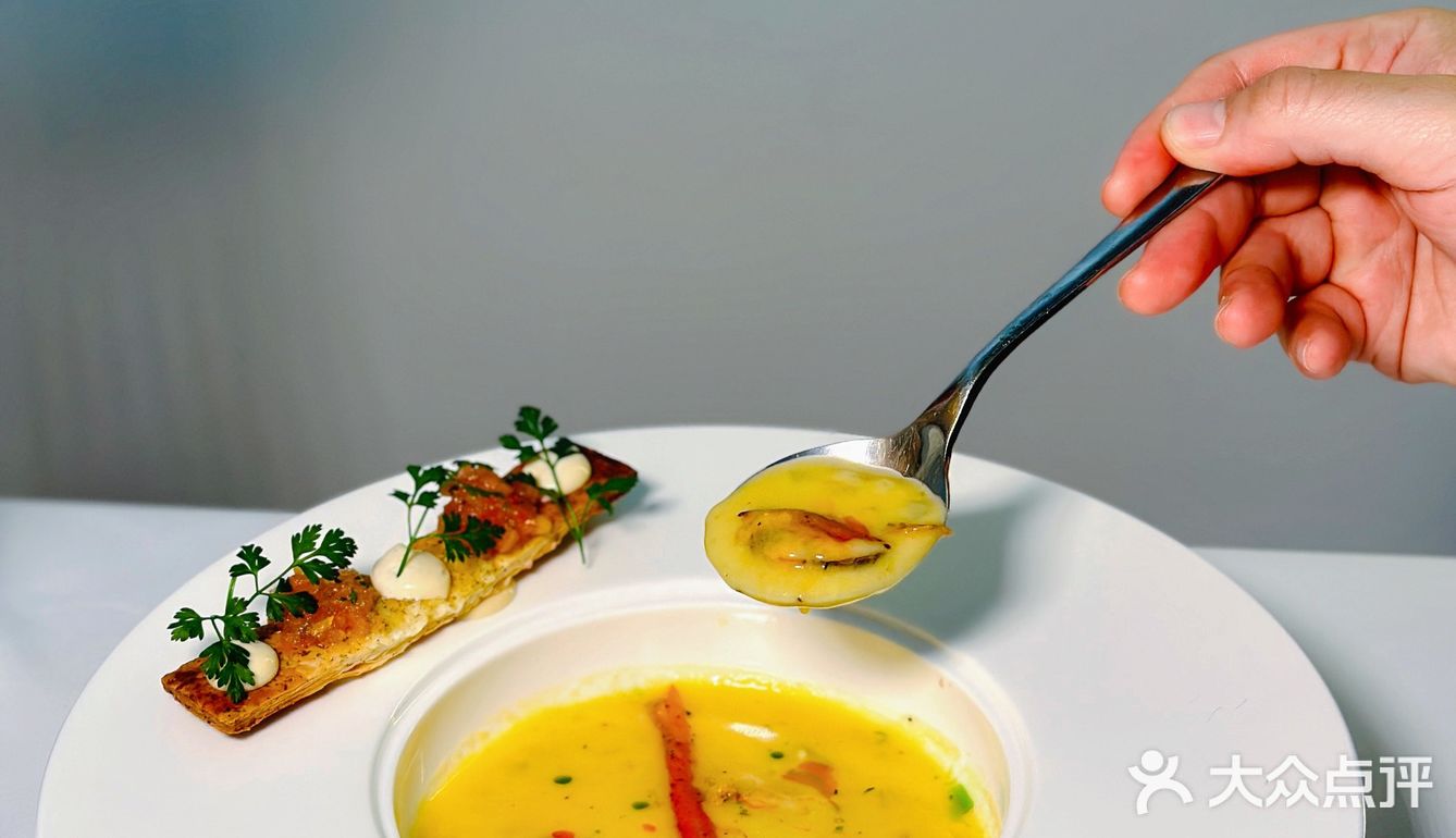 Reve Kitchen｜虹桥法国菜餐厅天花板[调皮]