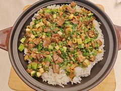 -品海楼·大连海胆锅贴馆(东港店)