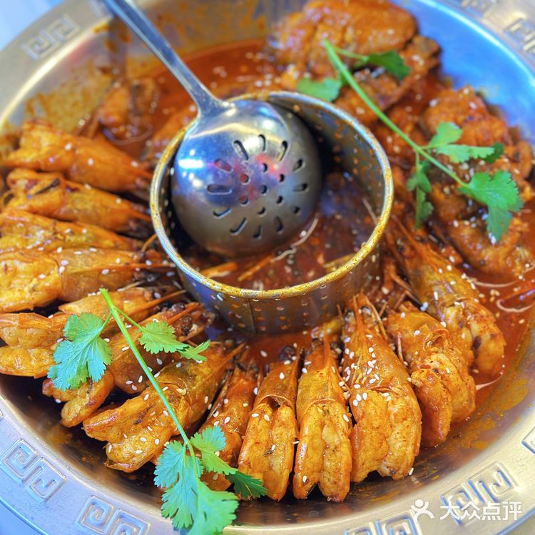 夏天的味道 | 一个香料打主力的虾火锅[吐]