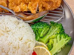 -佰搭果·广式茶餐厅(西华路店)