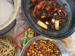 -肥肥虾庄·金牌油焖大虾(汉口城市广场店)