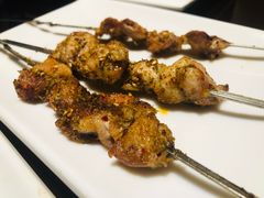 -三个大叔烤羊肉串·歌手驻唱·碳烤鲜肉(西三旗店)