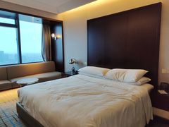 -上海龙之梦万丽酒店