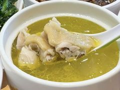 -老乡鸡(亳州路天庆大厦店)