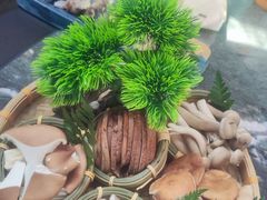 -慢丽江·云南野生菌土鸡锅(西山店)