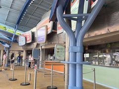 -彗星餐厅(香港迪士尼乐园)