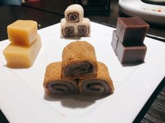 宫廷点心拼盘-羲和雅苑•北京烤鸭(陆家嘴中心店)