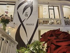-Mark&Mars Restaurant